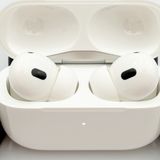 AirPods Pro����2����ˡ��ۥ磻��