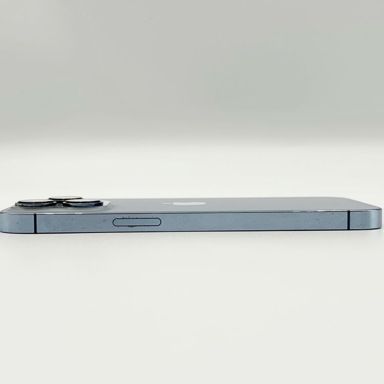 �ڥХåƥ꡼74���iPhone 13 Pro��1TB���֥롼��au