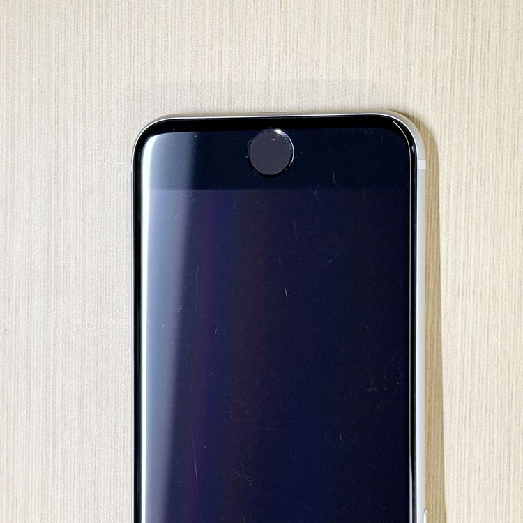 �ڥХåƥ꡼88���iPhone SE (��2����)��128GB	White��docomo