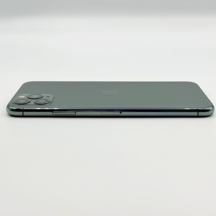 �ڥХåƥ꡼73���iPhone 11 Pro Max 256GB au