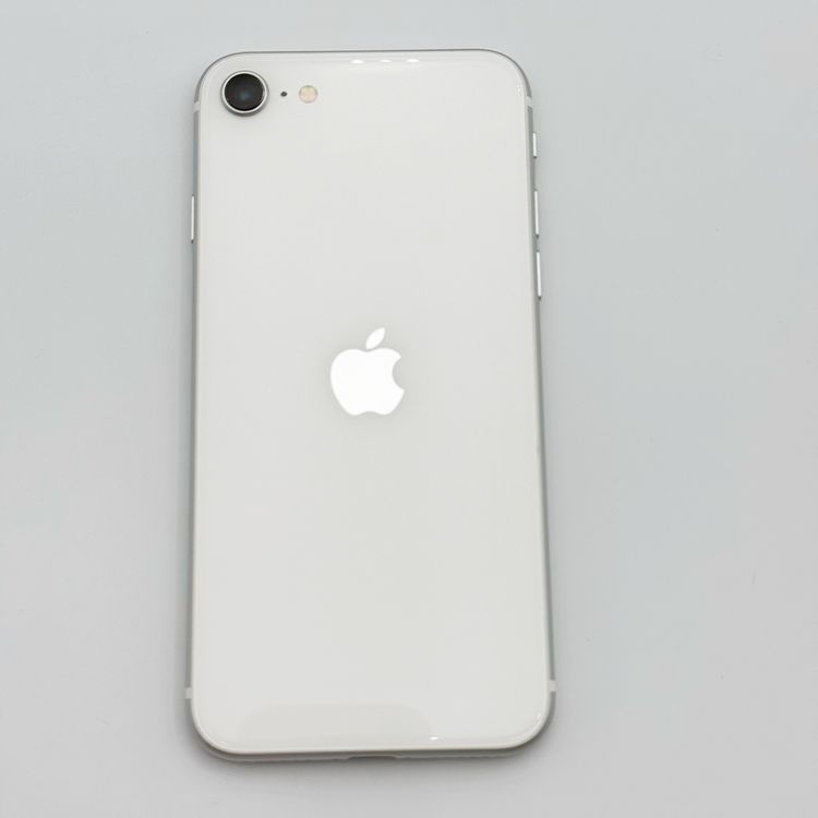 �ڥХåƥ꡼83���iPhone SE (��2����)��64GB	White��docomo