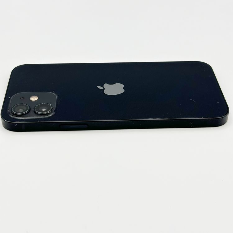�ڥХåƥ꡼74���iPhone 12 64GB��Black��docomo