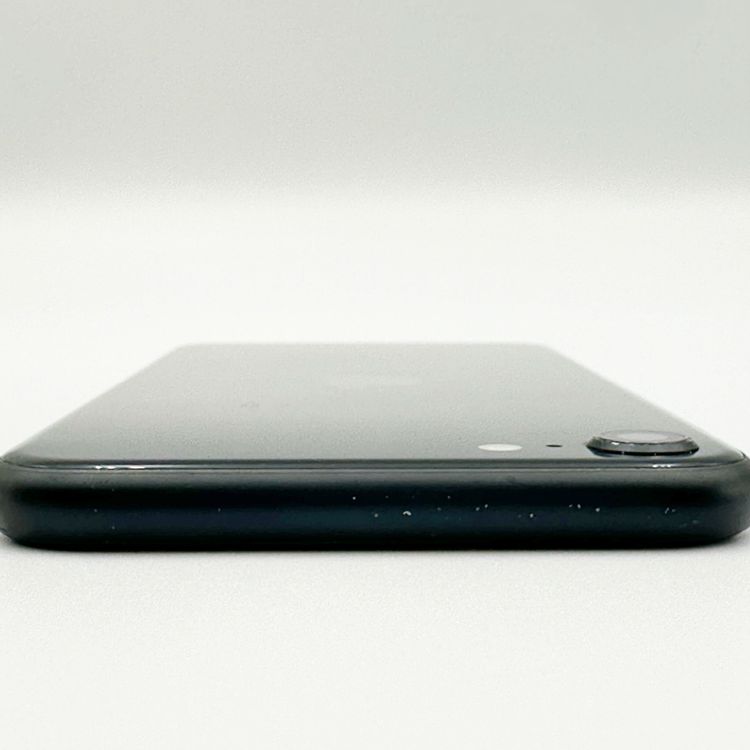 �ڥХåƥ꡼92���iPhone SE (��3����) 64GB SoftBank