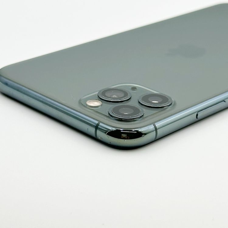 �ڥХåƥ꡼73���iPhone 11 Pro Max 256GB au