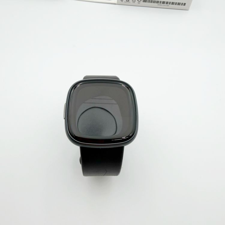 Fitbit Versa 4 ���ޡ��ȥ����å�������ե����ȡ�FB523