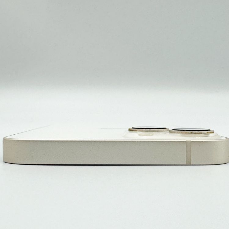 �ڥХåƥ꡼78���iPhone 13 128GB Starlight SoftBank