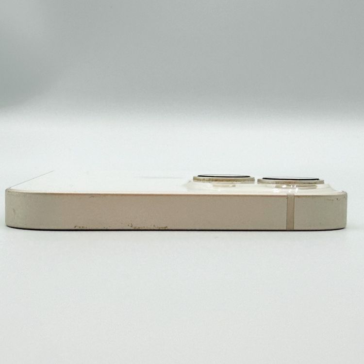 �ڥХåƥ꡼72���iPhone 13 128GB  �������饤�ȡ�docomo