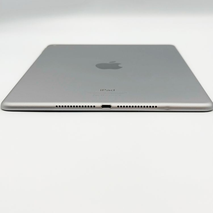 �ڥХåƥ꡼97���iPad Air 2 Wi-Fi��64GB������С�