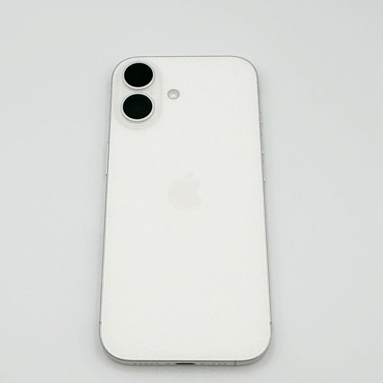 �ڥХåƥ꡼100���iPhone 17 256GB �ۥ磻�ȡ��֥����ݾڤ���