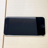 �ڥХåƥ꡼78���iPhone SE (��2����)��64GB	White��docomo
