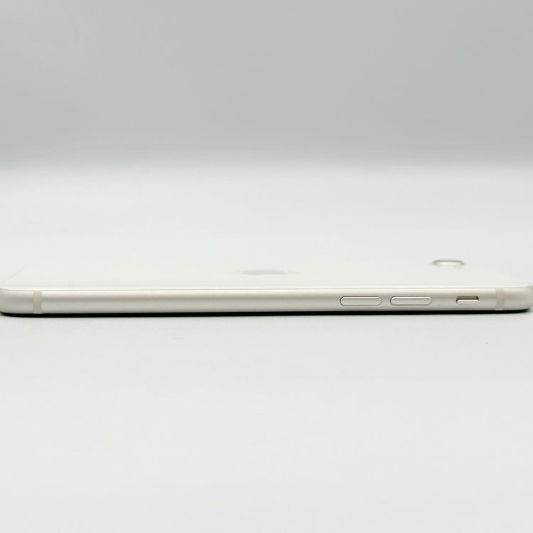 �ڥХåƥ꡼90���iPhone SE (��3����) 64GB SoftBank