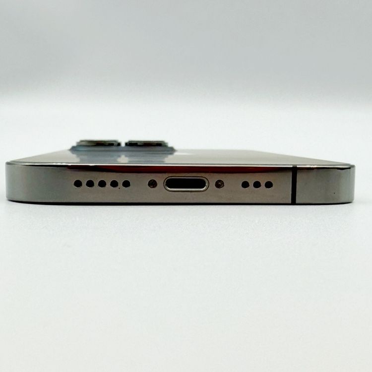 �ڥХåƥ꡼91���iPhone 13 Pro 256GB ����ե����ȡ�docomo