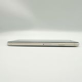 �ڥХåƥ꡼86���iPhoneSE ��3���� 64GB �������饤�ȡ�docomo