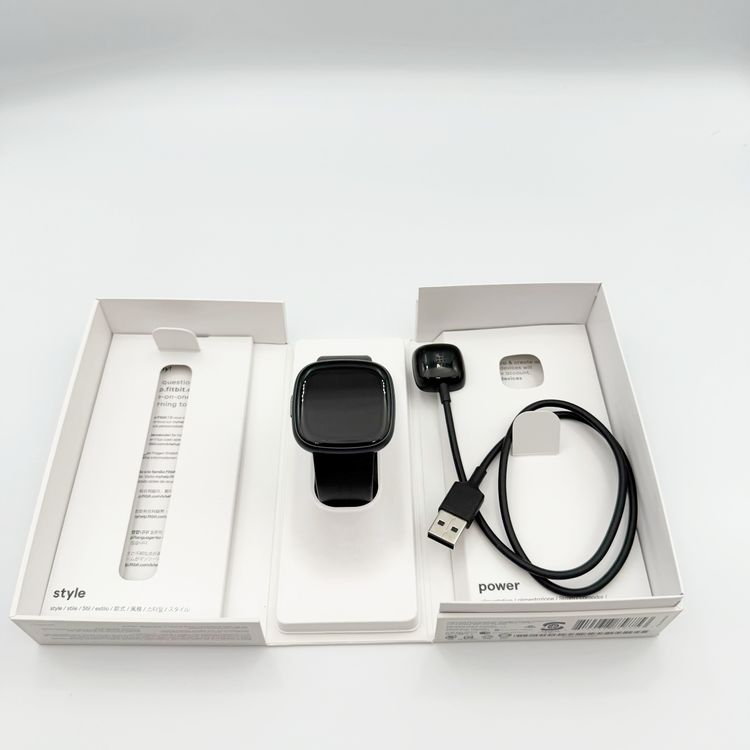 Fitbit Versa 4 ���ޡ��ȥ����å�������ե����ȡ�FB523