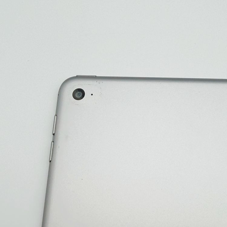 �ڥХåƥ꡼97���iPad Air 2 Wi-Fi��64GB������С�