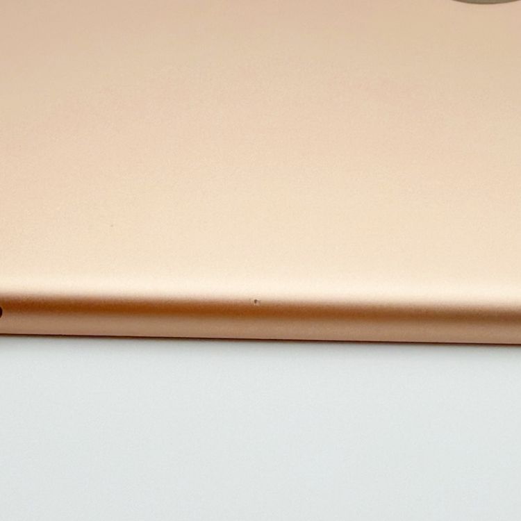 �ڥХåƥ꡼85���iPad ��7���� 32GB ������� Wi-Fi