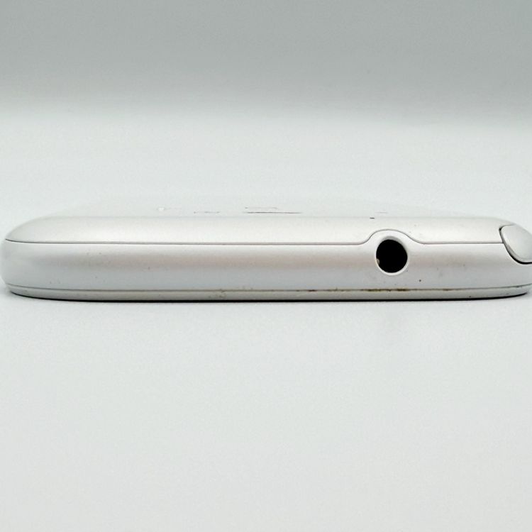 �餯�餯���ޡ��ȥե���32GB	�ۥ磻��	F-42A��docomo