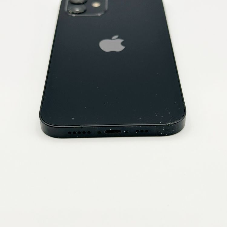 �ڥХåƥ꡼74���iPhone 12 64GB��Black��docomo