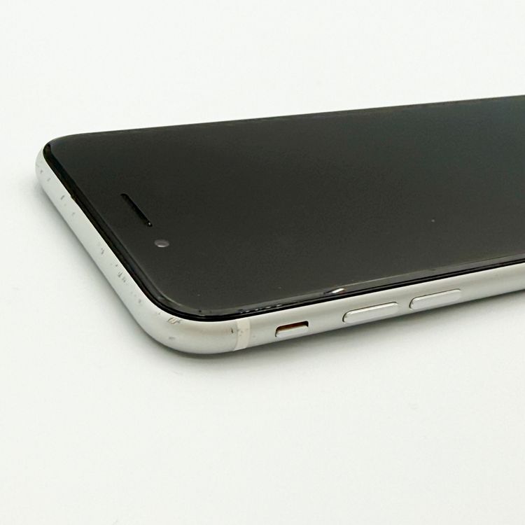 �ڥХåƥ꡼83���iPhone SE (��2����)��64GB	White��docomo