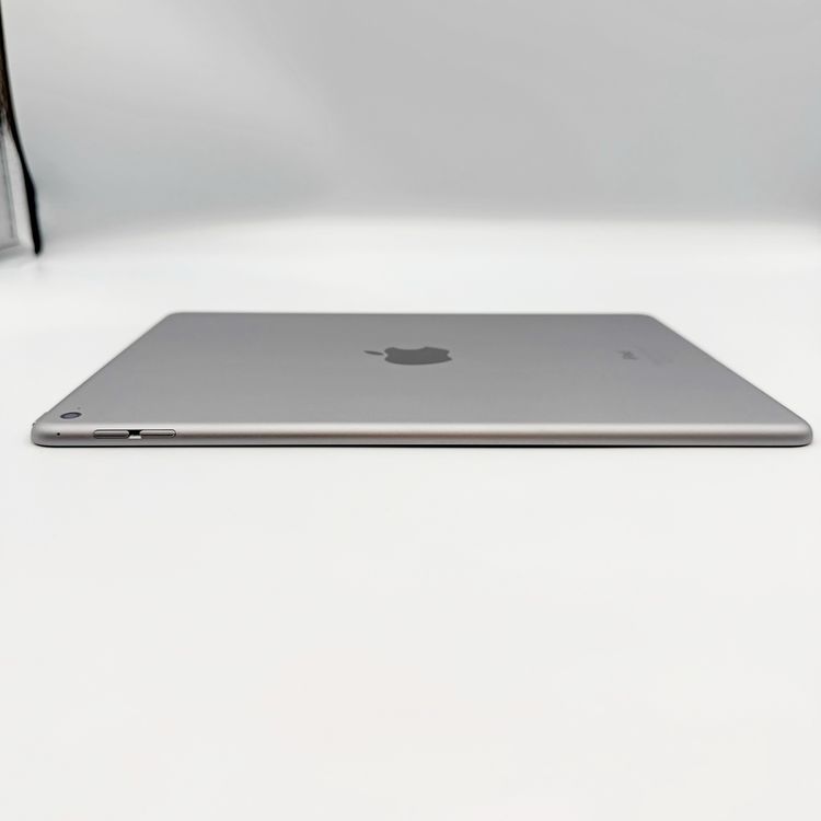 �ڥХåƥ꡼97���iPad Air 2 Wi-Fi��64GB������С�