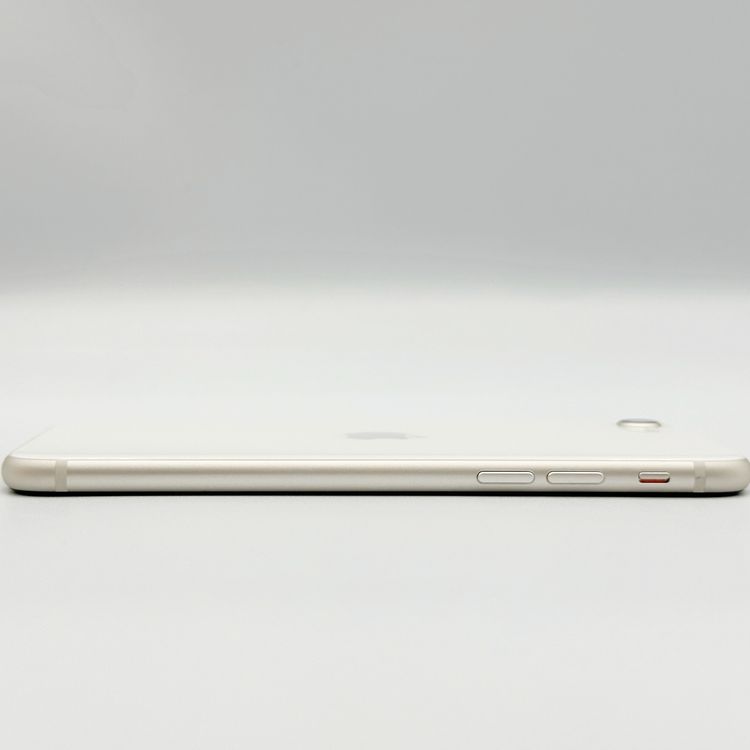 �ڥХåƥ꡼96���iPhone SE (��3����) 64GB SoftBank