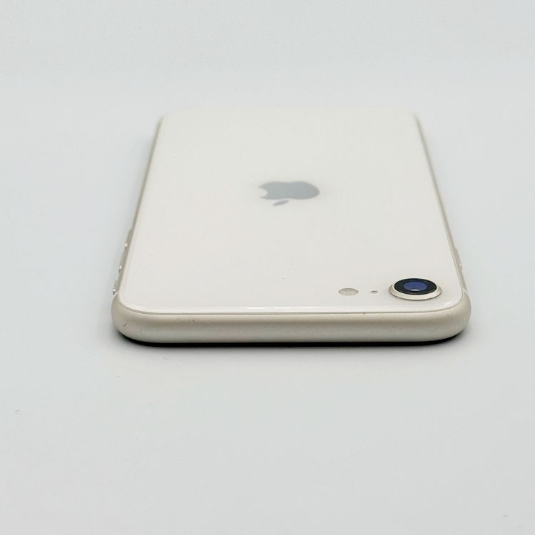 �ڥХåƥ꡼79���iPhone SE (��3����)��64GB	Starlight��docomo