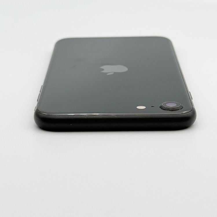 �ڥХåƥ꡼80���iPhone SE (��2����)��64GB	Black��SoftBank