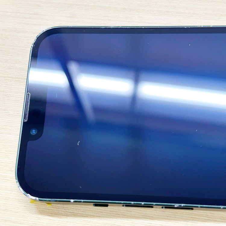 �ڥХåƥ꡼82���iPhone 13��128GB��Green��au