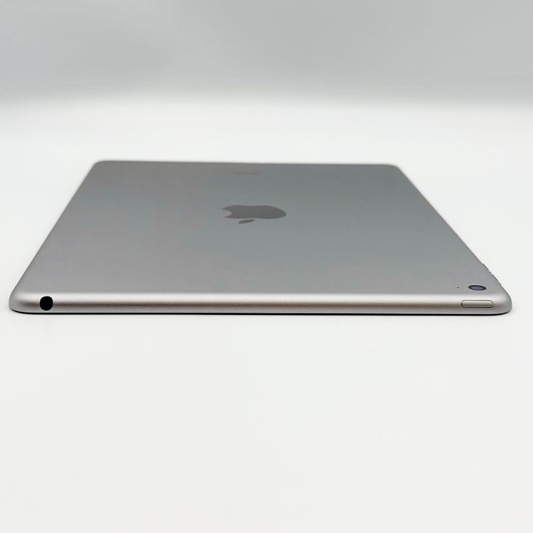 �ڥХåƥ꡼97���iPad Air 2 Wi-Fi��64GB������С�