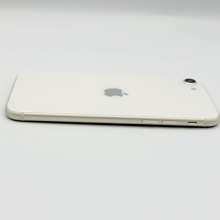 �ڥХåƥ꡼99���iPhone SE (��3����) 64GB SoftBank