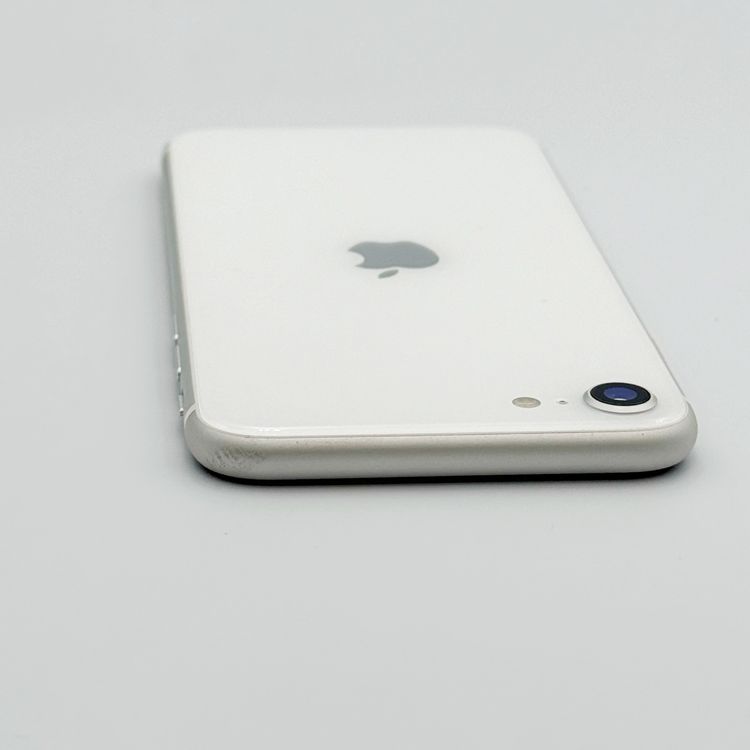 �ڥХåƥ꡼81���iPhone SE (��2����)��64GB	White��docomo