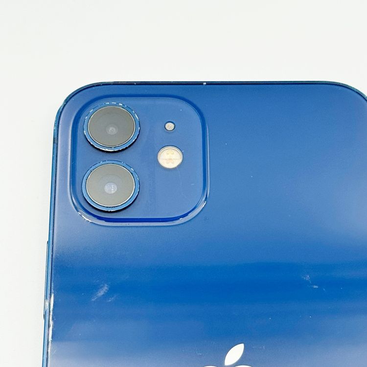�ڥХåƥ꡼76���iPhone 12 128GB �֥롼��docomo