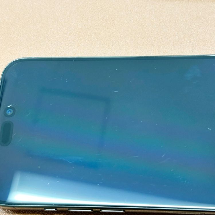 �ڥХåƥ꡼84���iPhone 15 Pro Max 256GB �֥�å���au