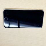 �ڥХåƥ꡼82���iPhone SE ��2���� 64GB docomo