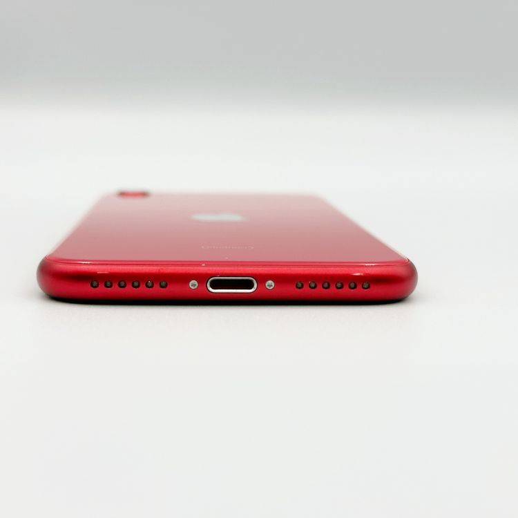�ڥХåƥ꡼82���iPhone SE ��2���� 128GB SIM�ե꡼