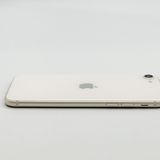 �ڥХåƥ꡼79���iPhone SE (��3����)��64GB	Starlight��docomo
