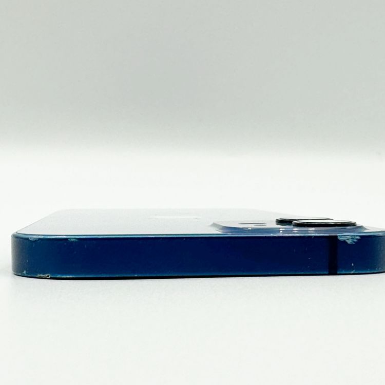 �ڥХåƥ꡼76���iPhone 12 128GB �֥롼��docomo