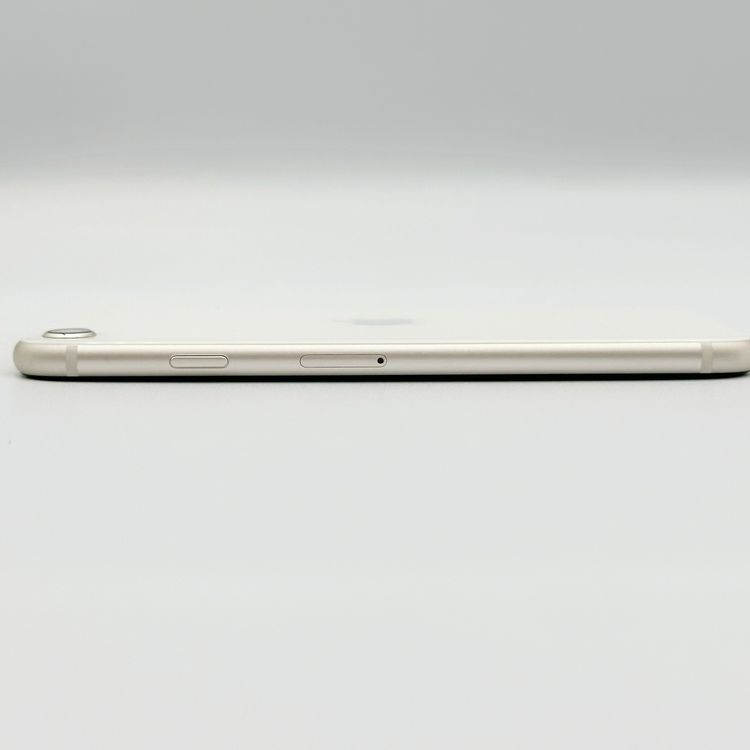 �ڥХåƥ꡼95���iPhone SE (��3����) 64GB SoftBank