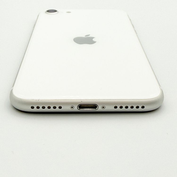 �ڥХåƥ꡼83���iPhone SE (��2����)��64GB	White��docomo