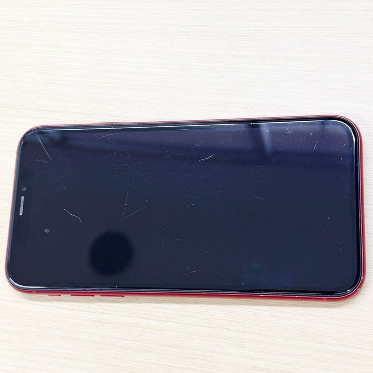 �ڥХåƥ꡼76���iPhone XR 128GB����å� docomo