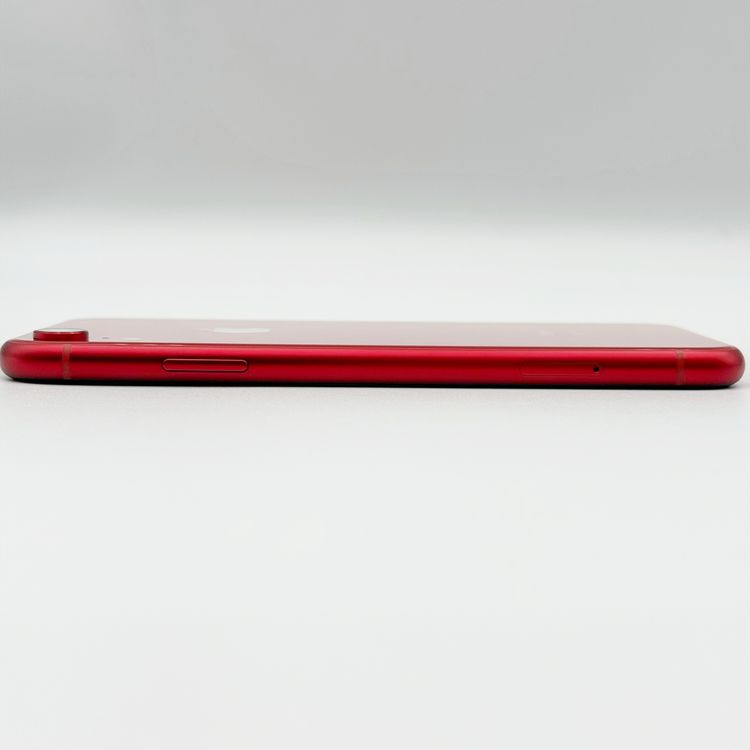 �ڥХåƥ꡼84���iPhone XR��128GB��Red��au