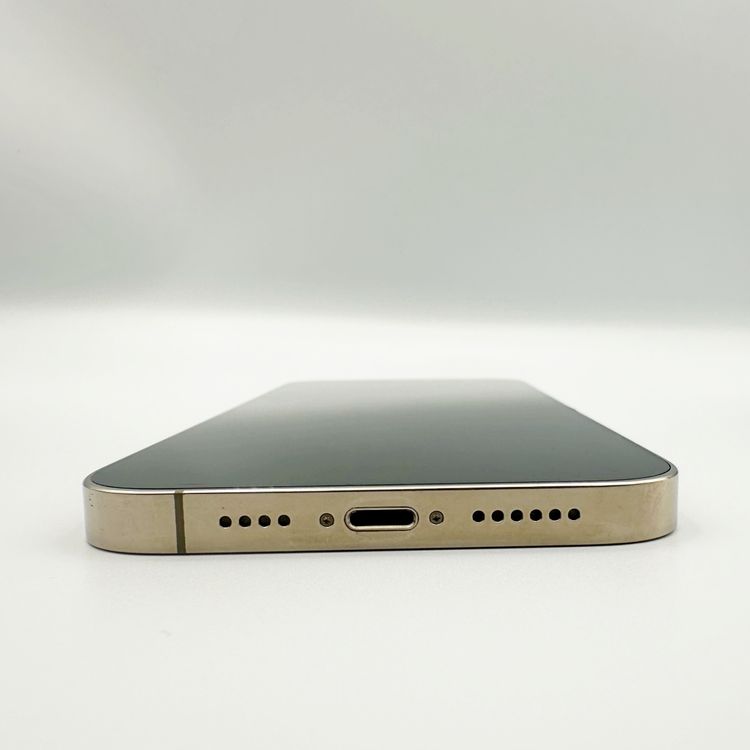 �ڥХåƥ꡼83���iPhone  14Pro Max��128GB��������ɡ�docomo ��