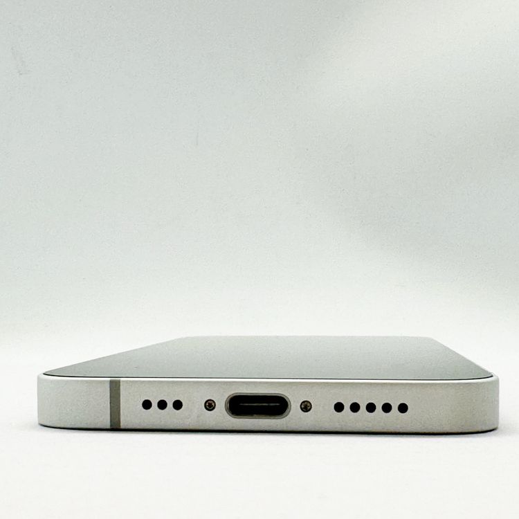 ��SIM�ե꡼��iPhone16e 128GB �֥�å� ����100�� ���������ݾ�