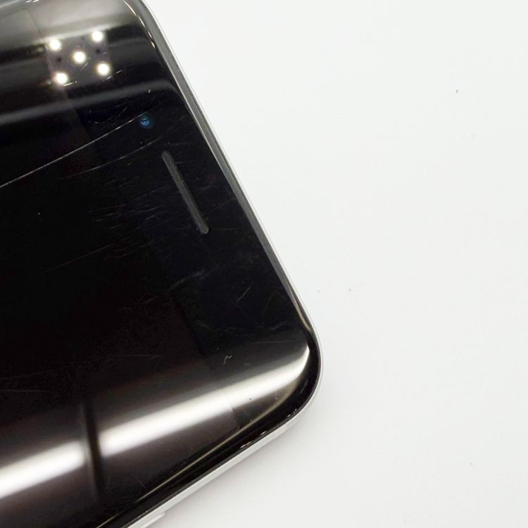 �ڥХåƥ꡼92���iPhone SE ��2���� 64GB �ۥ磻�ȡ�SoftBank