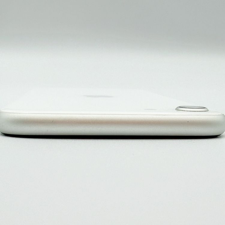 �ڥХåƥ꡼80���iPhone SE ��2���� 64GB �ۥ磻�ȡ�SIM�ե꡼