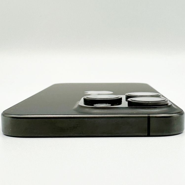 �ڥХåƥ꡼85���iPhone 15  Pro 128GB docomo