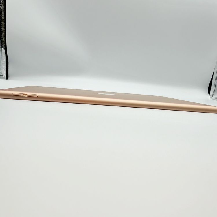 �ڥХåƥ꡼85���iPad ��7���� 32GB ������� Wi-Fi