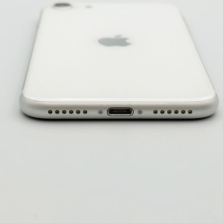 �ڥХåƥ꡼77���iPhone SE (��2����)��128GB	White��docomo