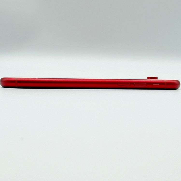 �ڥХåƥ꡼84���iPhone XR��128GB��Red��au