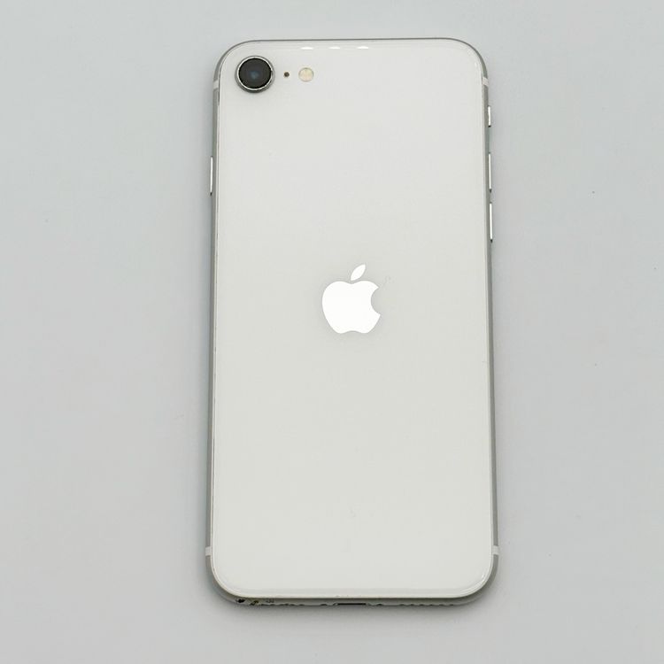 �ڥХåƥ꡼82���iPhone SE (��2����) 64GB White docomo